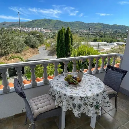 Farm stay Casa De Jardim Em *