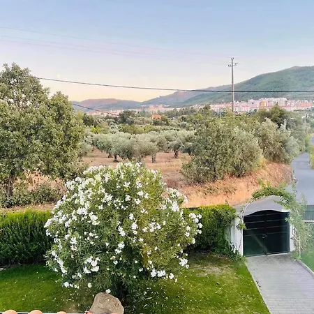 Farm stay Casa De Jardim Em