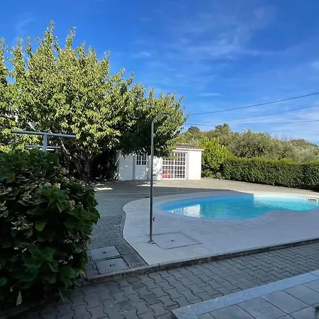 Casa De Jardim Em Farm stay Fundao