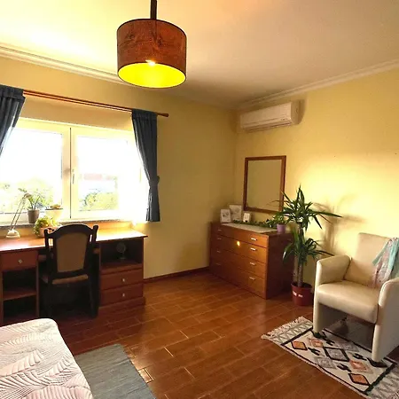 Casa De Jardim Em * Fundao
